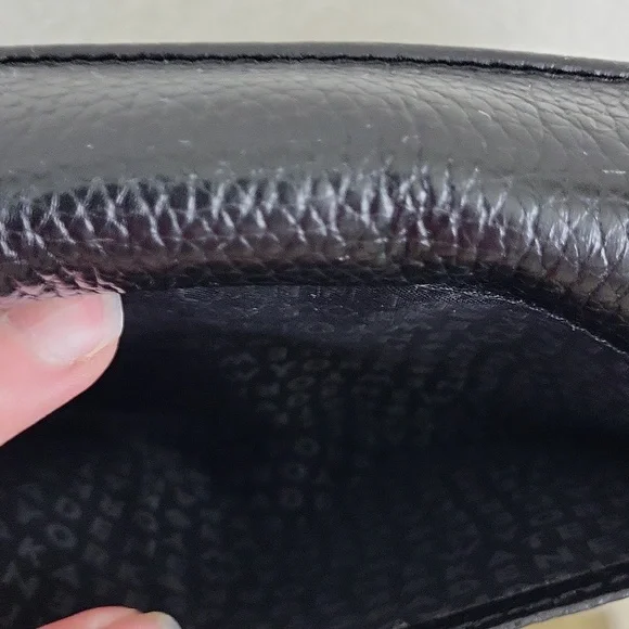 Kate Spade New York Chester Street Avie Black Leather Crossbody - Picture 11 of 16